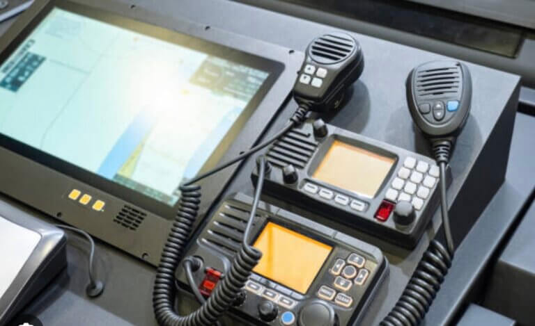 ship radio with GPS and DSC